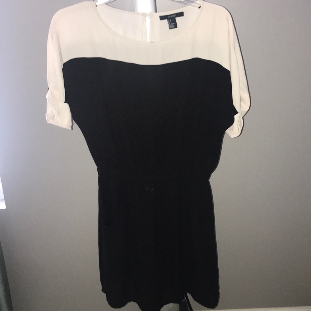 Color blocked short sleeve chiffon dress